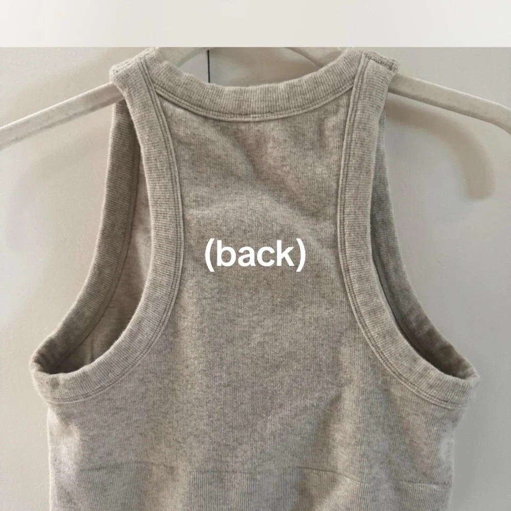 Gray Alo Crop Top size M - Picture 2 of 2